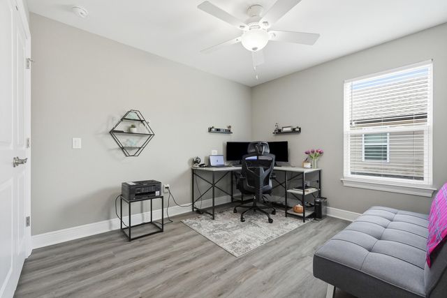 2331 Hadleigh Hills Court, Navarre, FL 32566