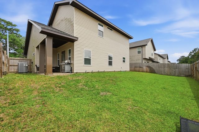 2331 Hadleigh Hills Court, Navarre, FL 32566