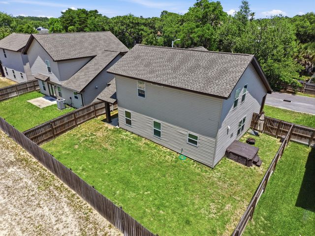2331 Hadleigh Hills Court, Navarre, FL 32566