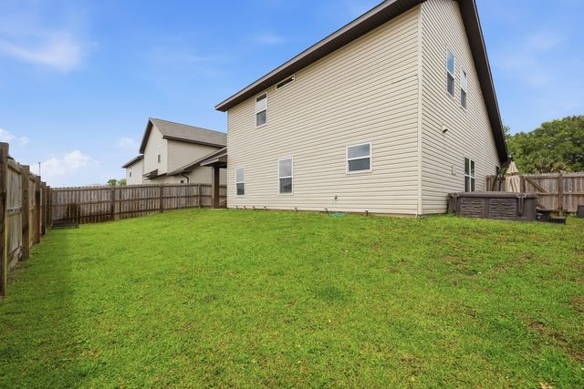 2331 Hadleigh Hills Court, Navarre, FL 32566