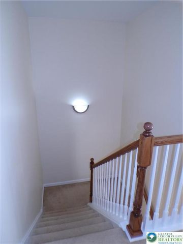 319 Milkweed Drive, Upper Macungie Twp, PA 18104