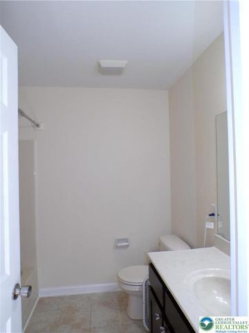 319 Milkweed Drive, Upper Macungie Twp, PA 18104