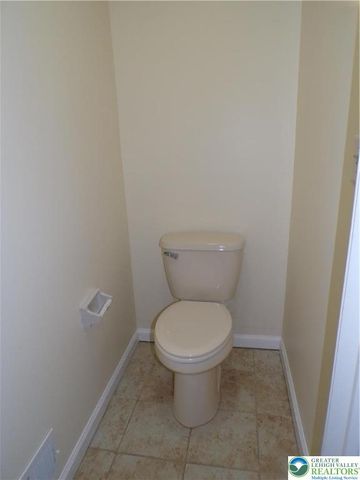 319 Milkweed Drive, Upper Macungie Twp, PA 18104