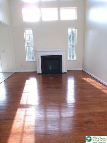 319 Milkweed Drive, Upper Macungie Twp, PA 18104