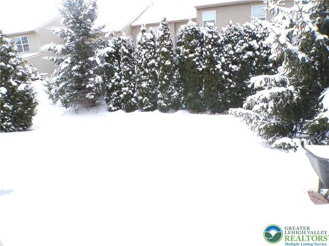 319 Milkweed Drive, Upper Macungie Twp, PA 18104