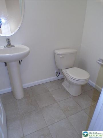 319 Milkweed Drive, Upper Macungie Twp, PA 18104