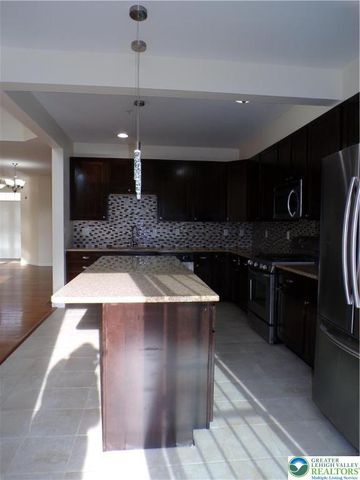 319 Milkweed Drive, Upper Macungie Twp, PA 18104