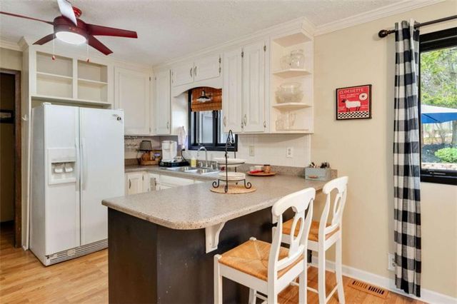 2796 County Line Road, Acworth, GA 30101