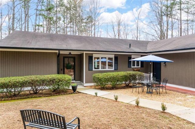 2796 County Line Road, Acworth, GA 30101