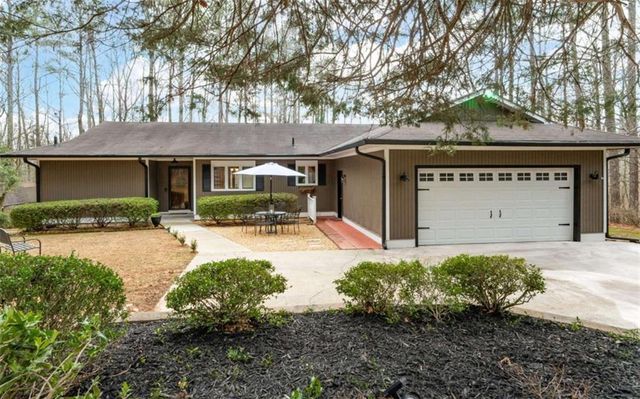 2796 County Line Road, Acworth, GA 30101