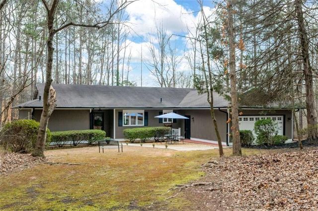 2796 County Line Road, Acworth, GA 30101