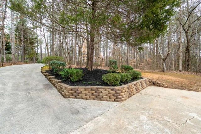 2796 County Line Road, Acworth, GA 30101