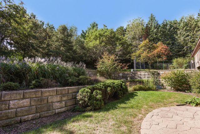 9900 Primrose Avenue N, Stillwater, MN 55082