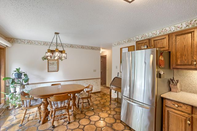 9900 Primrose Avenue N, Stillwater, MN 55082