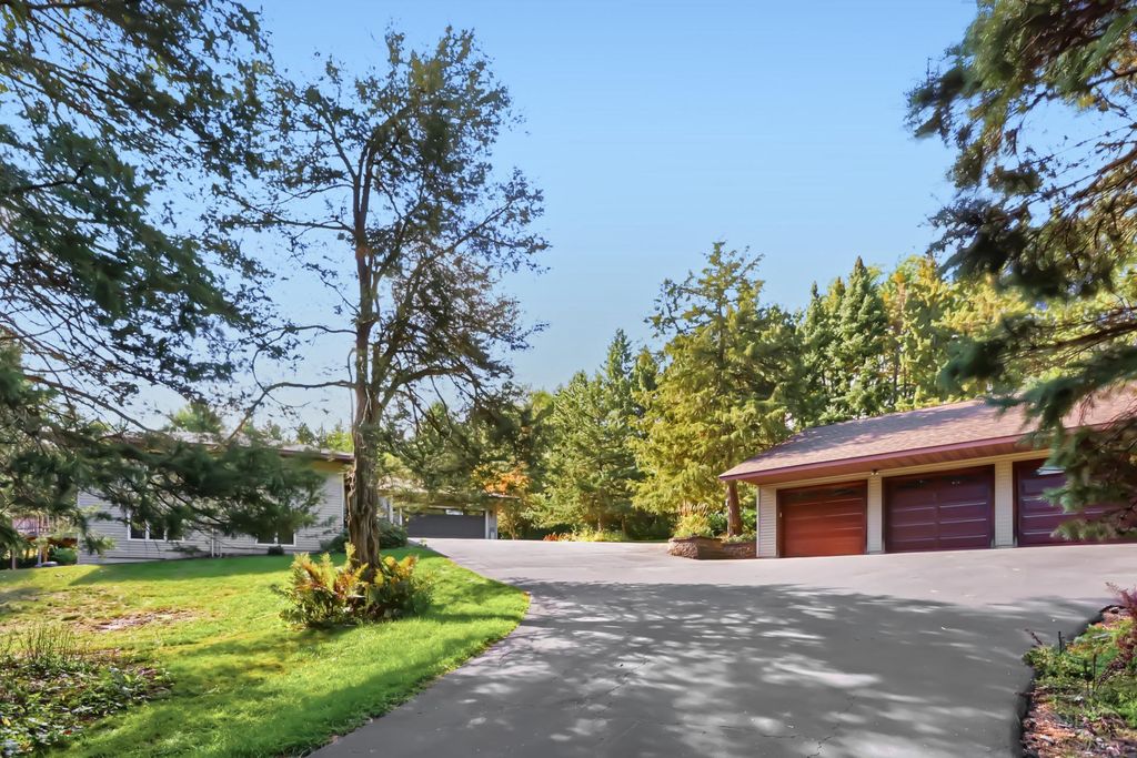 9900 Primrose Avenue N, Stillwater, MN 55082 — exterior