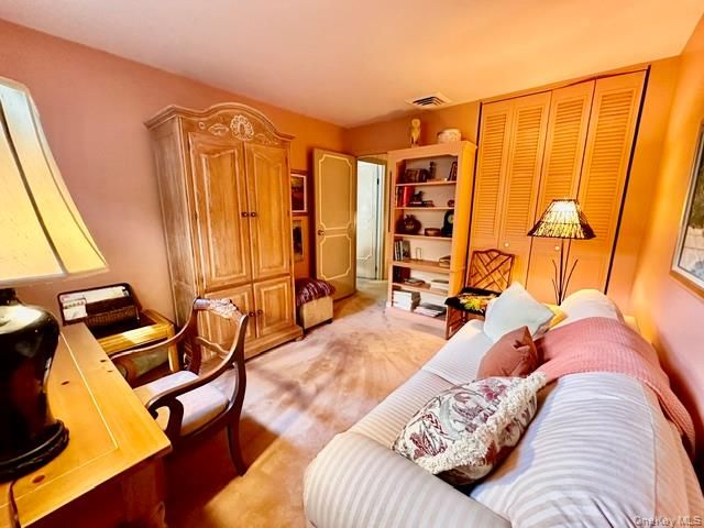 40 Knott Drive, Glen Cove, NY 11542