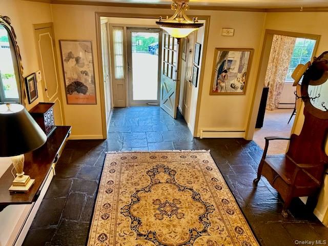 40 Knott Drive, Glen Cove, NY 11542