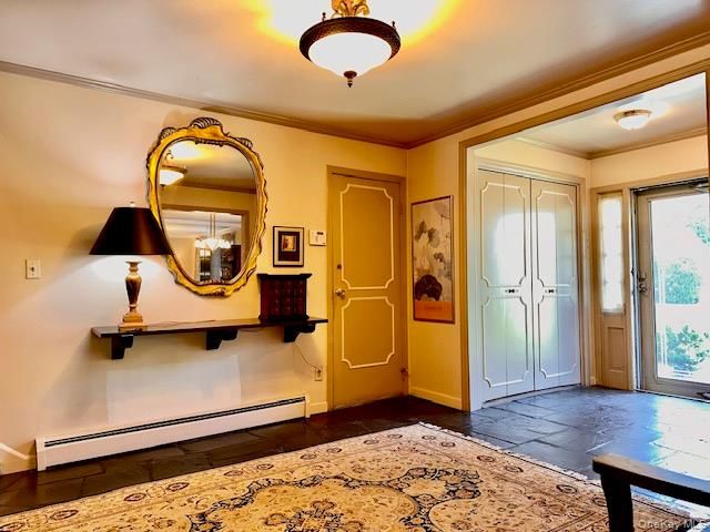 40 Knott Drive, Glen Cove, NY 11542