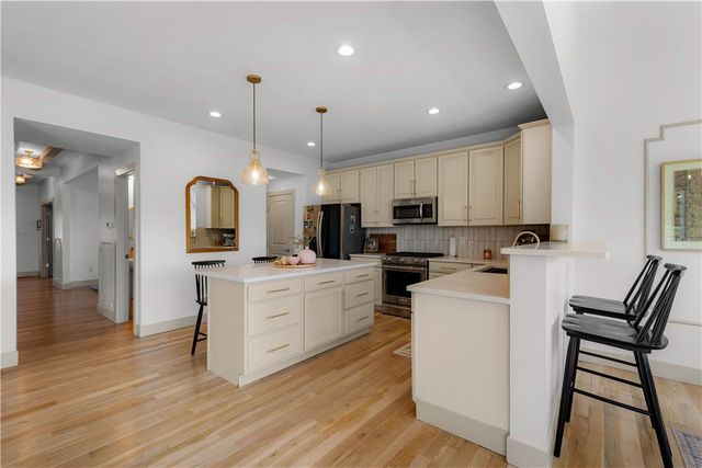2087 Majestic Dr, North Strabane, PA 15317