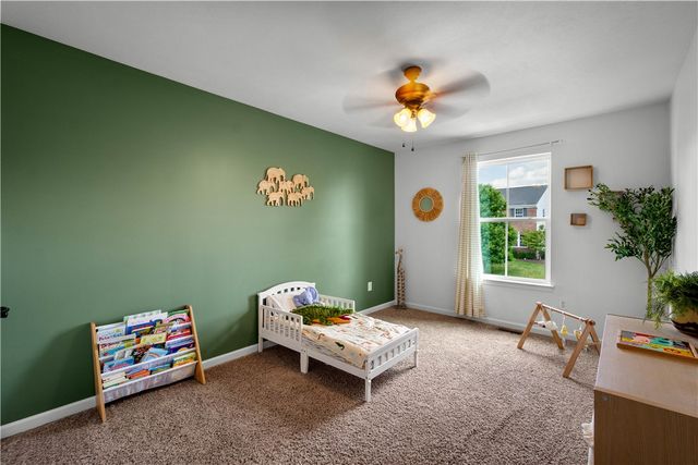 2087 Majestic Dr, North Strabane, PA 15317