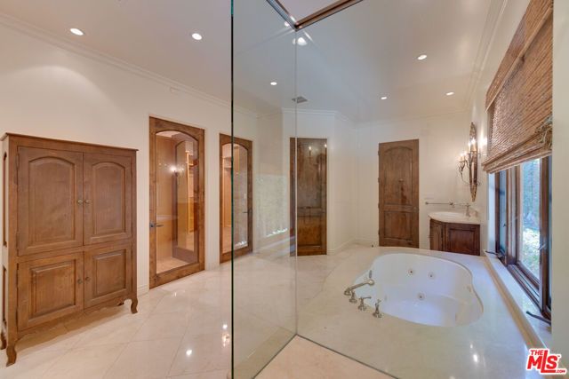 9530 Hidden Valley Road, Beverly Hills, CA 90210