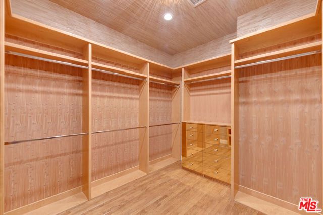 9530 Hidden Valley Road, Beverly Hills, CA 90210