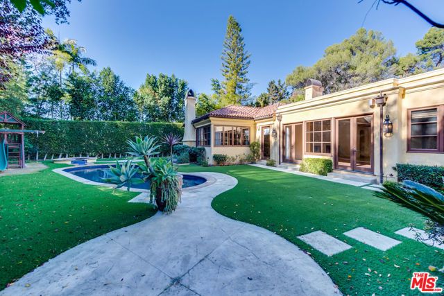 9530 Hidden Valley Road, Beverly Hills, CA 90210