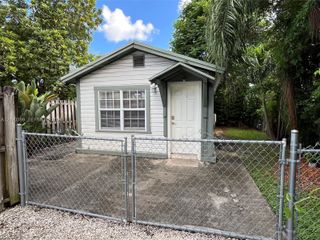4176 SW 9th Street, Miami, FL 33134