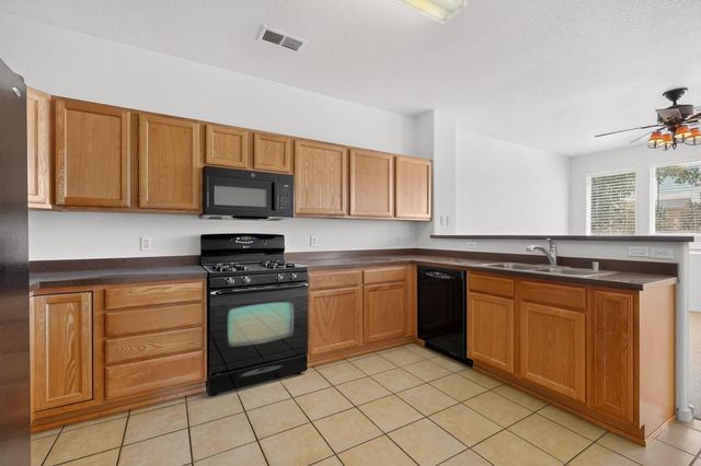 6512 Los Pueblos Place NW, Albuquerque, NM 87114