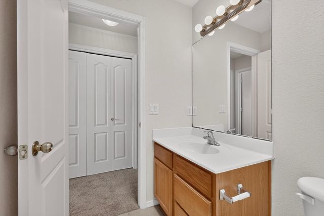 6512 Los Pueblos Place NW, Albuquerque, NM 87114