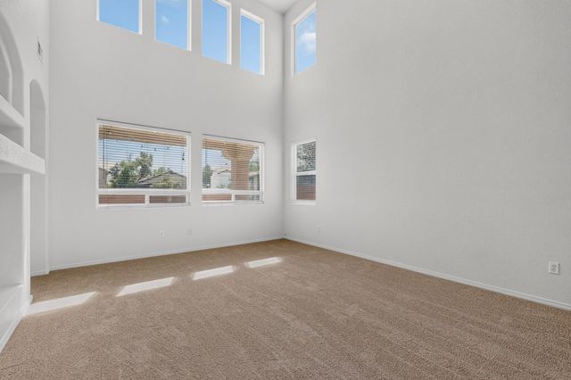 6512 Los Pueblos Place NW, Albuquerque, NM 87114
