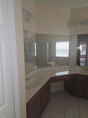 3798 EAGLE ISLE CIRCLE, Kissimmee, FL 34746