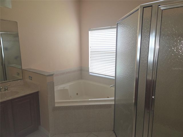 3798 EAGLE ISLE CIRCLE, Kissimmee, FL 34746
