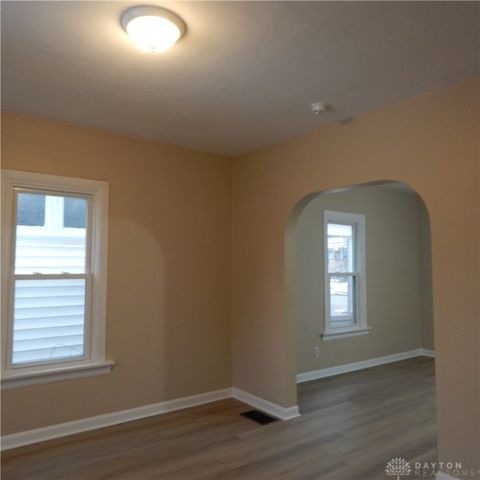 806 Carlisle Avenue, Dayton, OH 45410