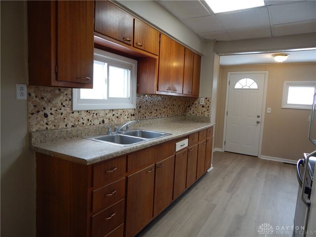 806 Carlisle Avenue, Dayton, OH 45410