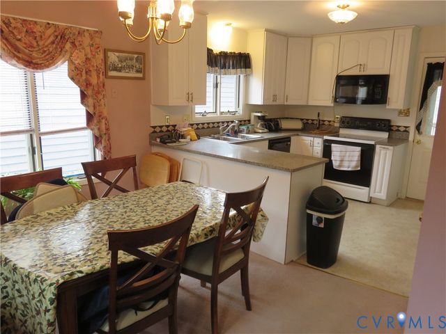 6157 Stronghold Dr, Mechanicsville, VA 23111