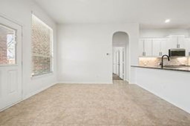 12913 Palancar Drive, Fort Worth, TX 76244