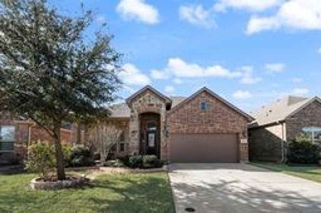12913 Palancar Drive, Fort Worth, TX 76244