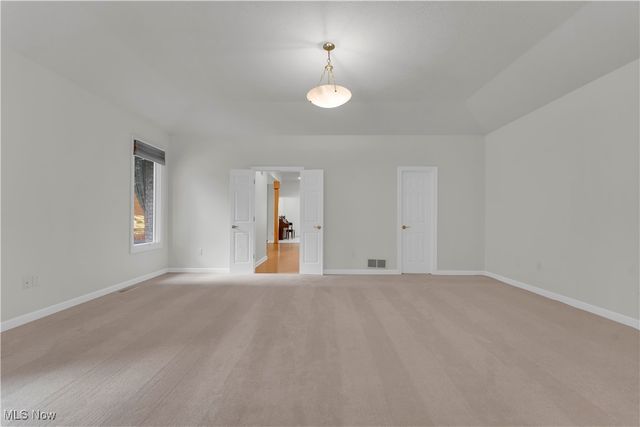 416 Castle Pines Drive, Akron, OH 44333