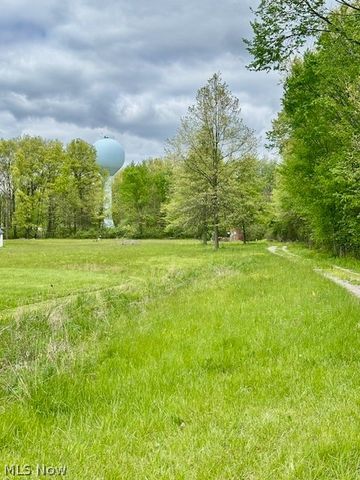 State Road, Warren, OH 44483