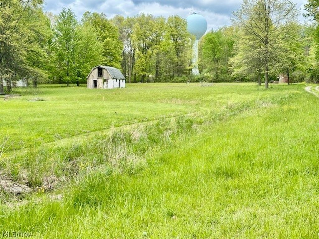 State Road, Warren, OH 44483