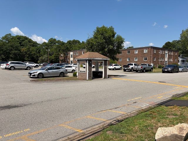 7 Weld Street 13, Framingham, MA 01702