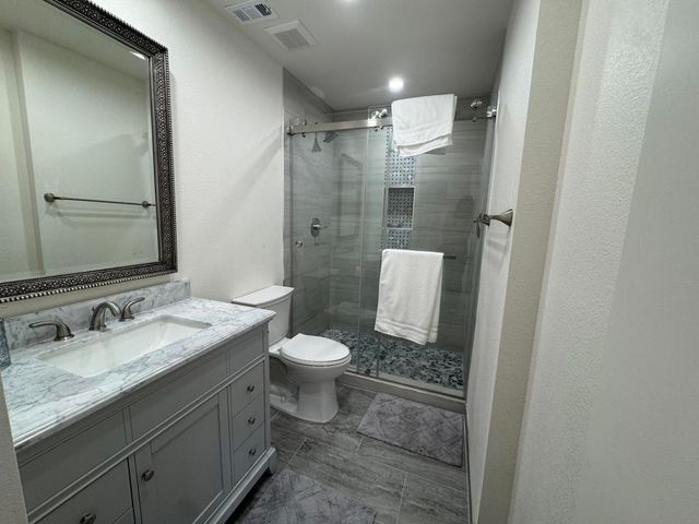 48728 Desert Flower Drive, Palm Desert, CA 92260
