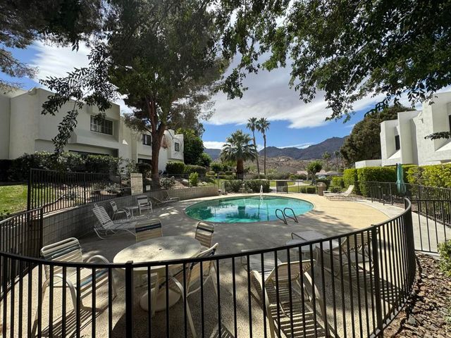 48728 Desert Flower Drive, Palm Desert, CA 92260