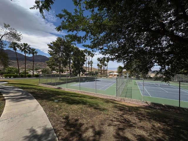 48728 Desert Flower Drive, Palm Desert, CA 92260