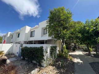 48728 Desert Flower Drive, Palm Desert, CA 92260