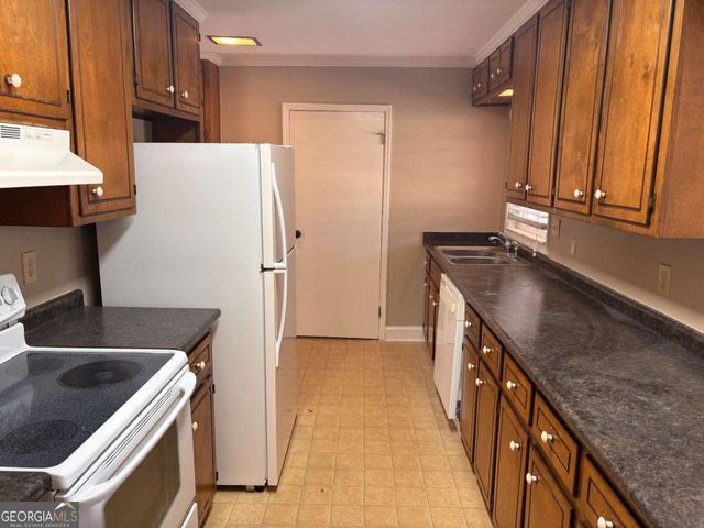 1445 Forest Hill Drive NE, Milledgeville, GA 31061