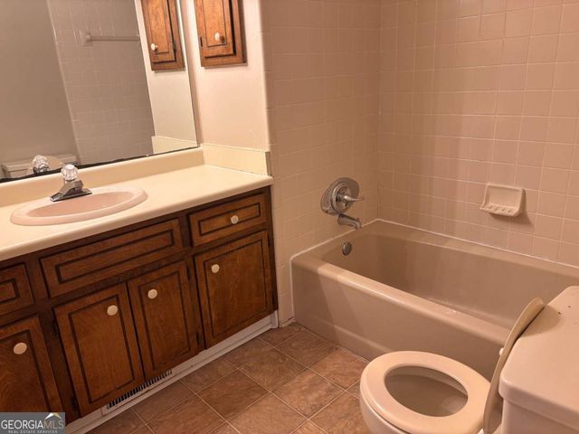 1445 Forest Hill Drive NE, Milledgeville, GA 31061