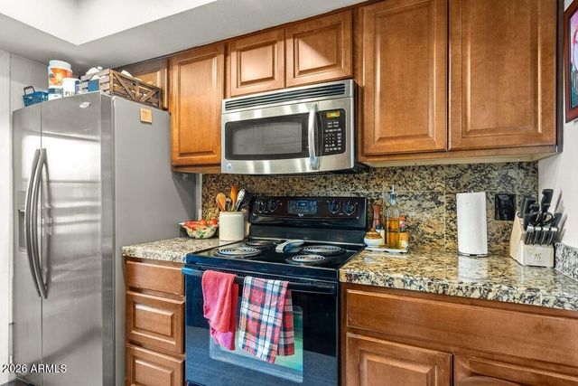 5998 N 78TH Street 210, Scottsdale, AZ 85250