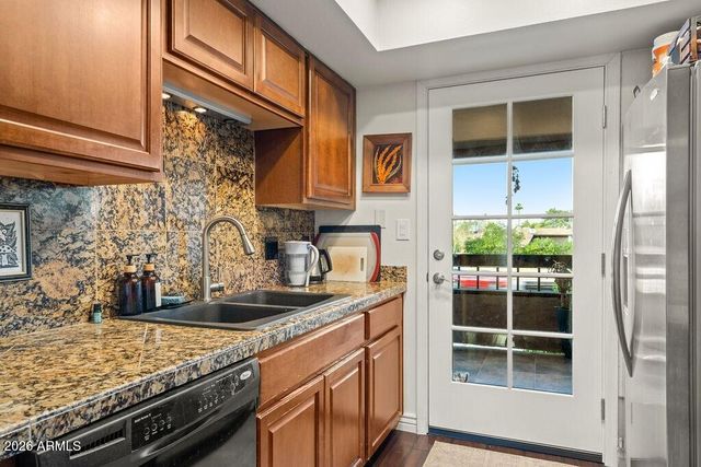 5998 N 78TH Street 210, Scottsdale, AZ 85250